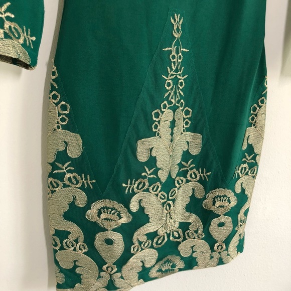 Gianni Bini Beautiful green and gold dress - Picture 2 of 2